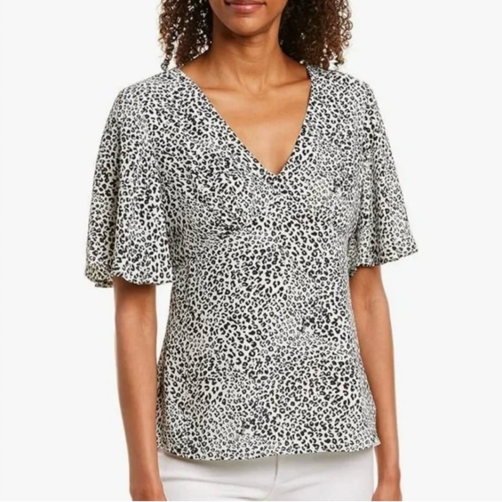 Nanette Lepore Top Blouse Snow Leopard Flutter Sleeve XS Women NEW. 1133
